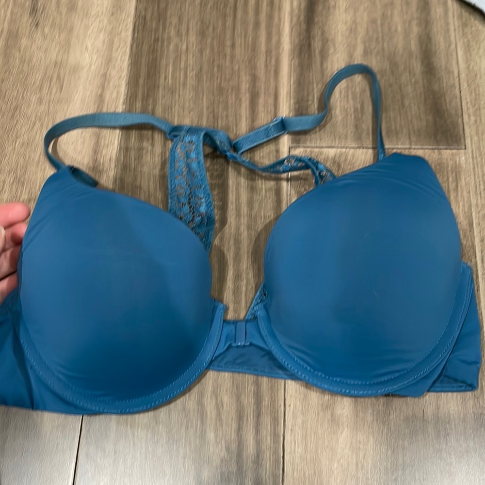 Victoria’s Secret racer back bra 34b